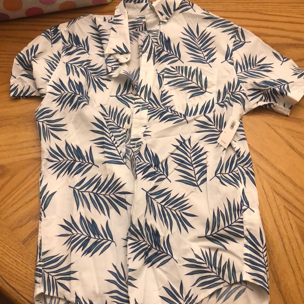 Hawaiian button up